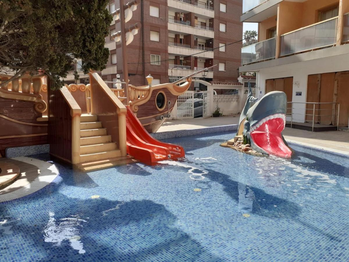 Hotel Bon Repos 칼레라 외부 사진